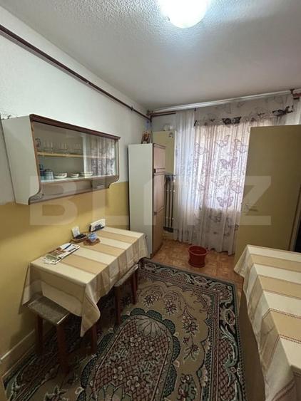 Apartament cu 3 camere decomandat, mobilat în Găești