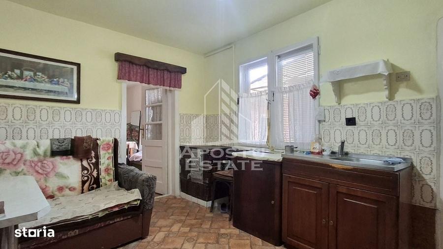 Casă cu 4 camere cu Teren 360 Mp în Micălaca