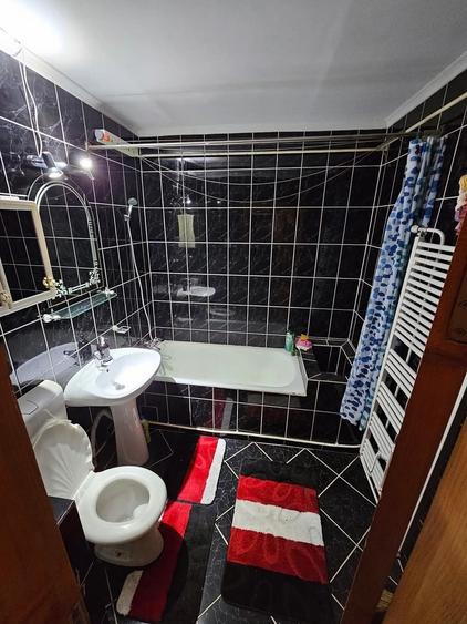 Apartament cu 2 camere decomandat în Romanești