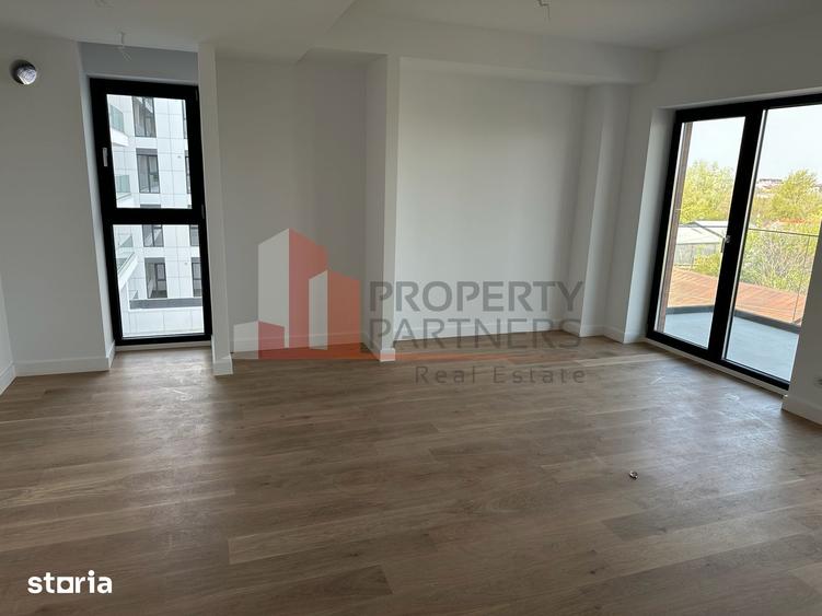 Apartament cu 3 camere în Dămăroaia