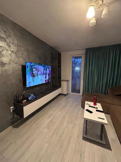 Apartament cu 2 camere semidecomandat în Brâncoveanu