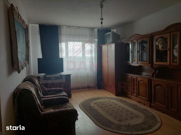Apartament cu 2 camere decomandat în Caransebeș