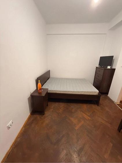 Apartament cu 2 camere decomandat, mobilat în P-ța Unirii