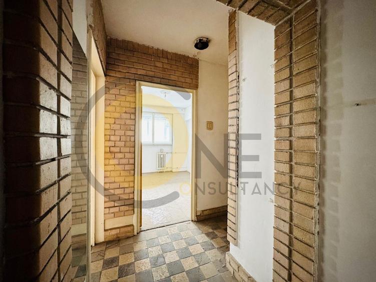 Apartament cu 3 camere semidecomandat în Pantelimon