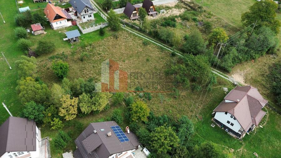 Teren Construcții intravilan de 1840 mp, în Bran