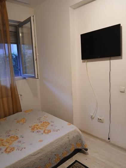 Apartament cu 3 camere semidecomandat în Dudu