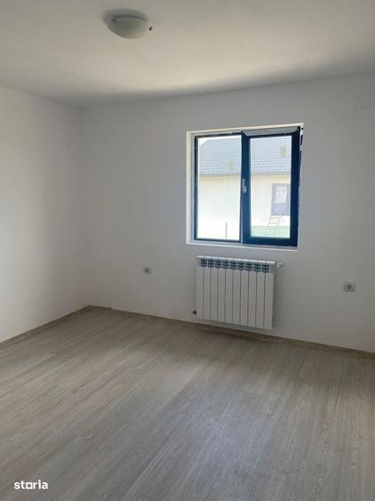 Casă cu 3 camere cu Teren 550 Mp în Central