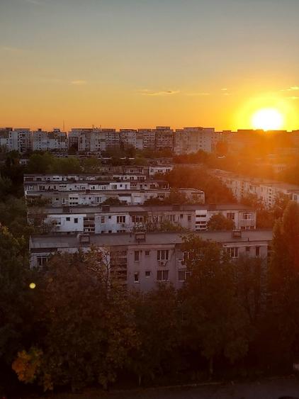 Apartament 3 camere,decomandat 2 balcoane,etaj 9 din 10, - 3