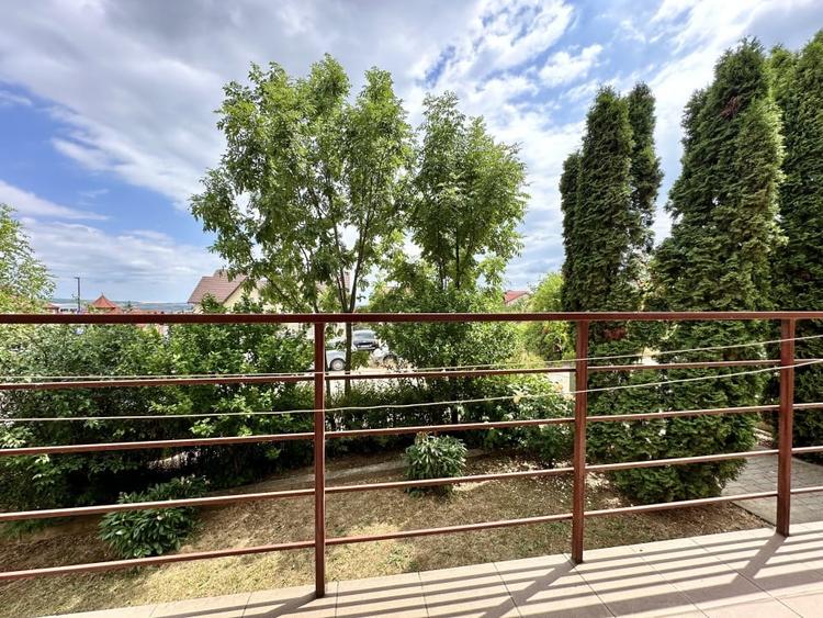 Apartament spatios cu 3 camere, Zorilor/Europa, 74 mp, bloc mic, boxa - 8