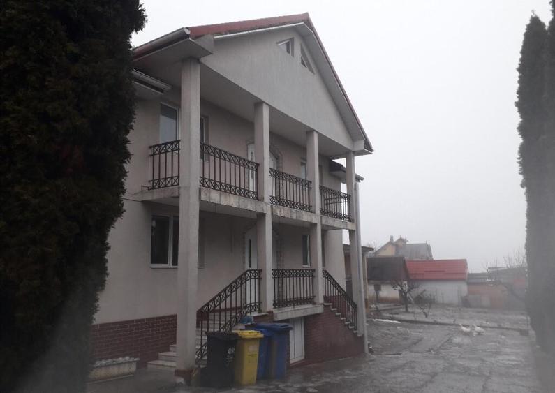 Casa / Vila ( D+P+E ) Zona Sfantu Ilie - Intrare - 10