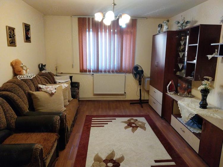 Vand apartament 2 camere - 10