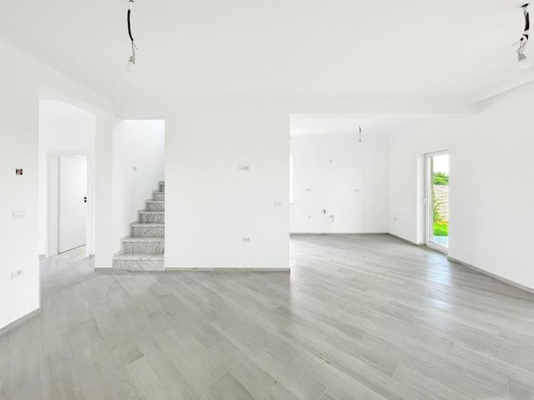 Case Individuale | 5 Camere | Dotari Moderne | Bucovat | Comision 0% - 6