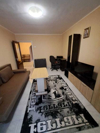 Inchiriez apartament 2 camere, zona Dristor - 2