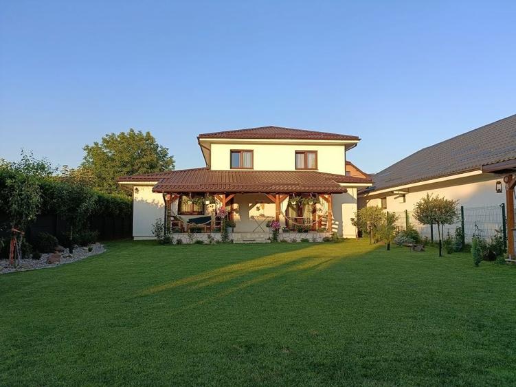 Casa P+1,garaj,terasa,grila anexa - 3