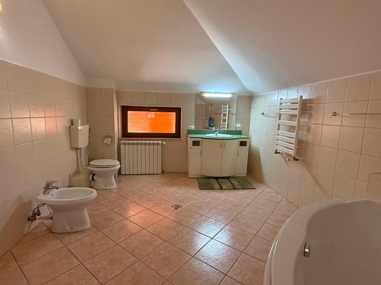 Vila 6 camere  Chiajna, in apropiere de Militari Residence - 13