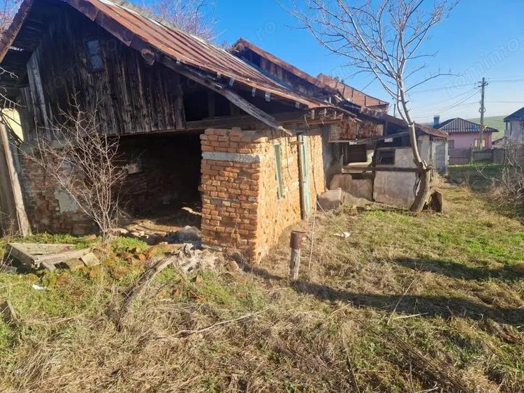 Teren 1528 mp cu casa de vanzare in centrul Gherce?tiului Investi?ie excelenta - 3