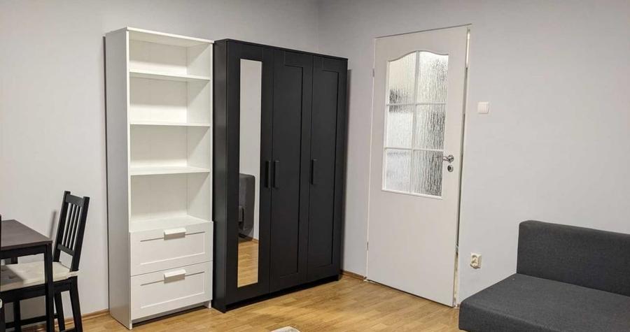 Garsoniera finisata nou pe aleea Detunata, 30 mp, etaj intermediar - 2