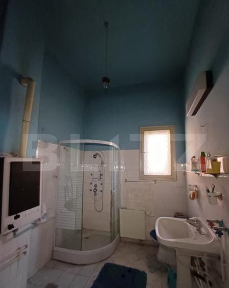 Casa renovabila, 6 camere in zona Centrala - 32