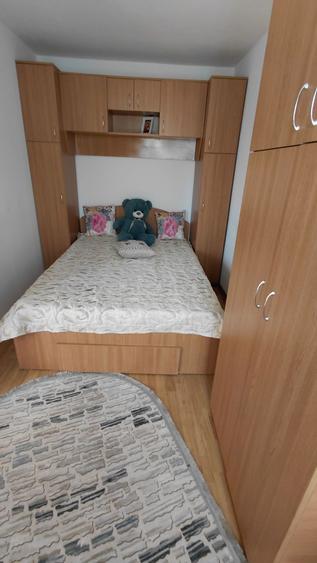 Vind apartament curat mobila noua .nu necesita inbunatatiri - 1