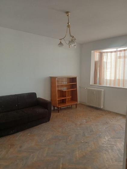 GARA-BILA-ap. 2 camere, decomandat, liber, 55mp, et.7/10.OCAZIE! - 4