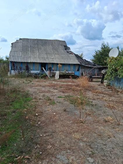 Casa ?i un finar ?i teren 3178m - 3