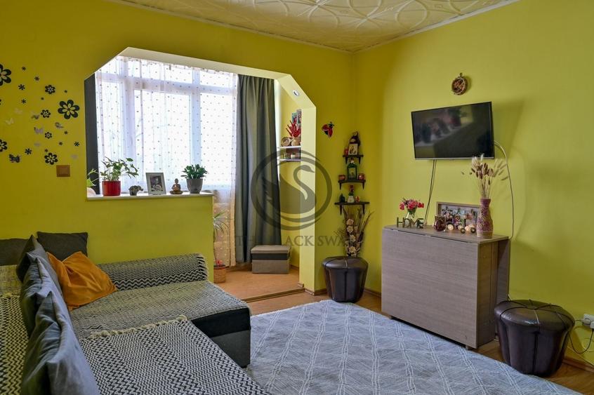 Apartament cu 3 camere de vanzare | Mobilat | Malu Rosu | Comision 0% - 2