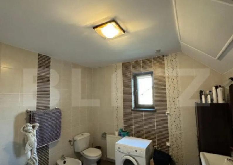 Casa impresionanta , 250 mp , cu gradina generoasa 1000 mp , - 7