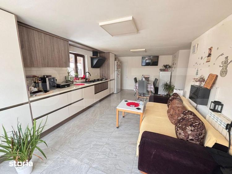 Casa spatioasa + teren 2700 mp in zona Gaesti 3 dormitoare, garaj + s - 6