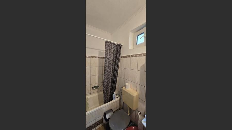 Casă Înșiruită pe Parter – Renovată Integral – Terasă + Curte - 9