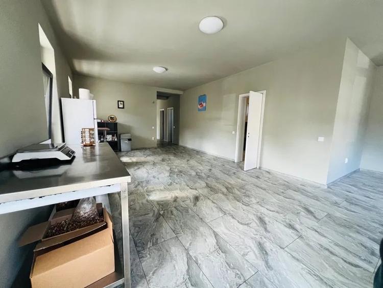 Spatiu comercial, 140 mp, autorizat pentru aliemntatie publica, intrare Baciu - 1