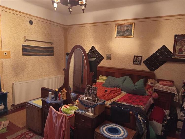 Ilidia, Casa 8 Incaperi, 744mp Teren, Zona Turistica, Pret Usor Negociabil - 40