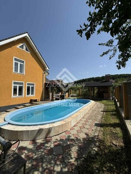 Casă de vânzare 300 mp - Valea Ghinzii