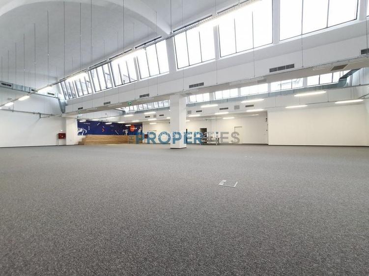 Comision 0! Spatiu birouri/fitness - 980mp