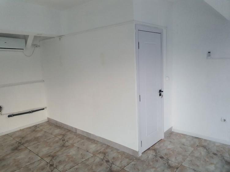 Inchiriez spatiu comercial in zona centrala. - 7