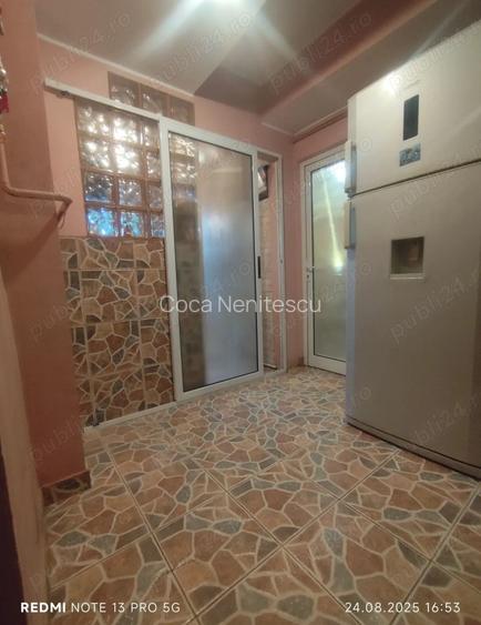 Vand apartament 2 camere Vand apartament 2 camere