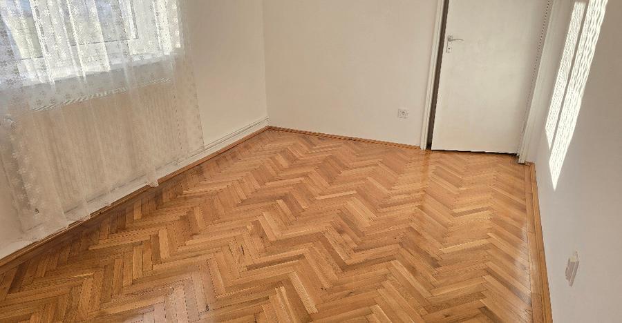 Vand sau inchiriez apartament 4 camere in Deva, Pieta Centrala, et. 3 - 18