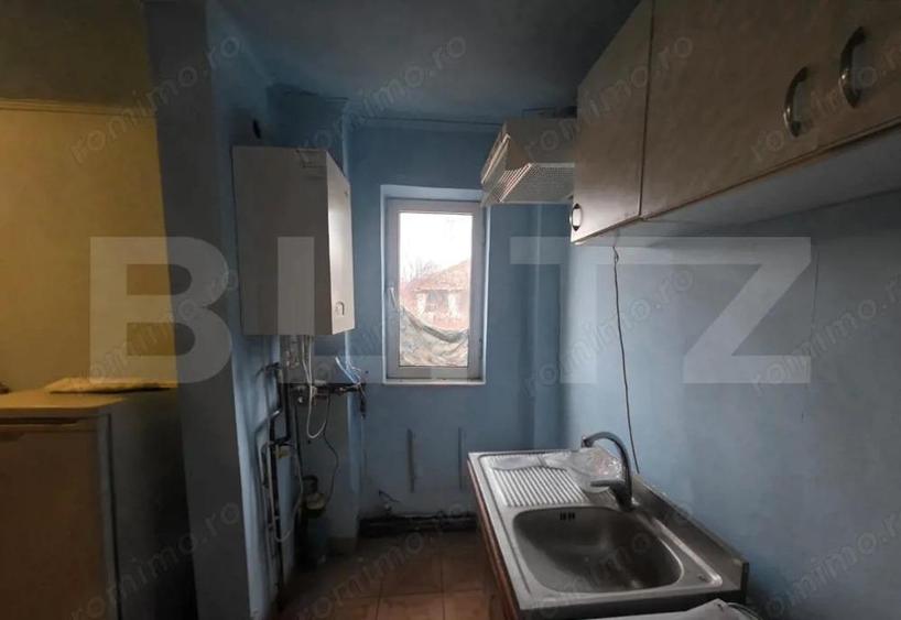 Casa cu teren generos ?i balta de pescuit Gae?ti - 1