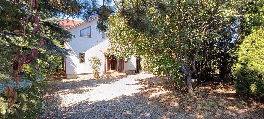 Casa cu 3 dormitoare si birou-Brasov Casa cu 3 dormitoare si birou-Brasov