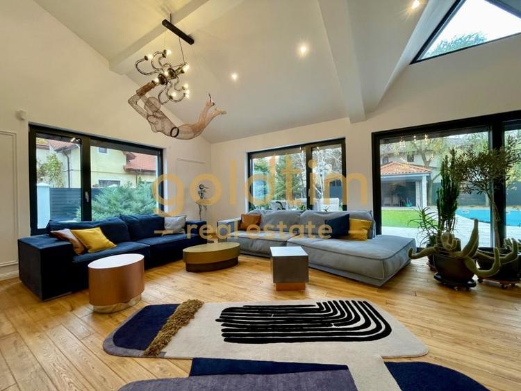 UNICA/ABSOLUT SUPERBA/ VILA INDIVIDUALA/IANCU NICOLAE/CURTE GENEROASA - 7