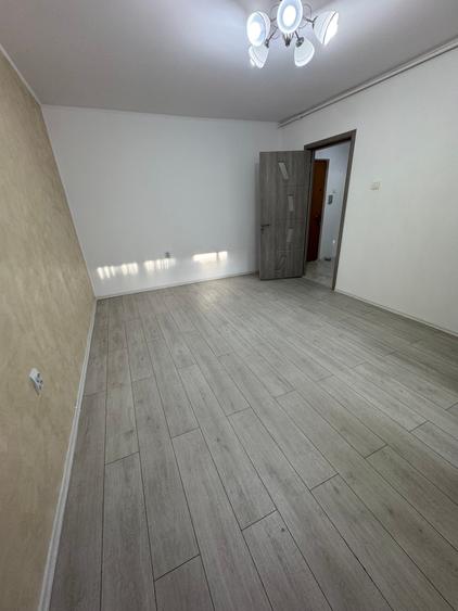 2 Camere Decomandat Zona Tomis 3 Renovat Gaze - 7