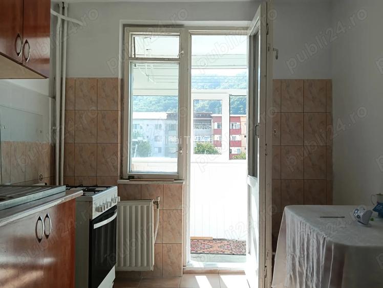 Inchiriez apartament 2 camere Inchiriez apartament 2 camere