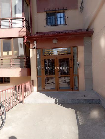 Se vinde garsonira studiou in demisol Se vinde garsonira studiou in demisol