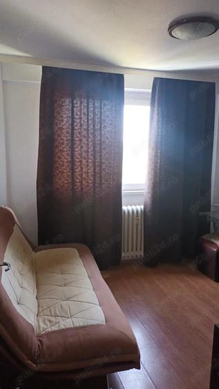 Romancierilor metrou - 2