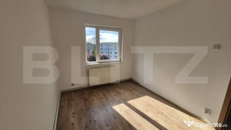 Apartament cu 2 camere decomandat în Micro 14