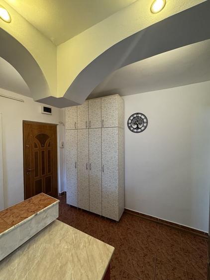 Apartament cu 2 camere decomandat în Dărmănești