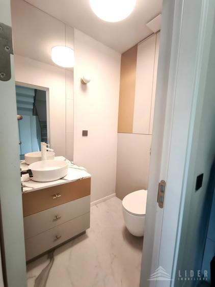 Apartament cu 3 camere semidecomandat, mobilat în Zorilor