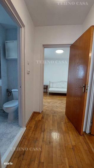 Apartament cu 3 camere decomandat în Titan