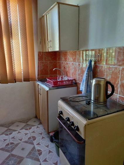 Apartament cu 3 camere nedecomandat în 5 Călărasi