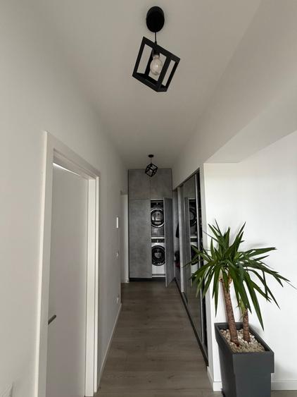 Apartament cu 3 camere decomandat în Sud