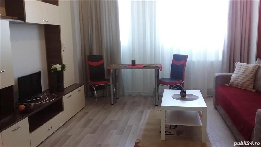 Apartament cu 3 camere decomandat în Fundeni